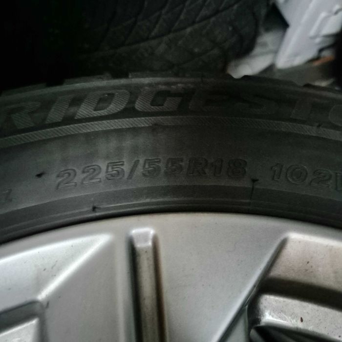 Гуми с джанти 225/55R18 4 броя от Audi A6