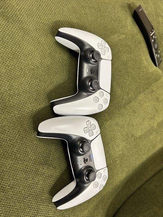 Ps5 disk edition 1tb + 2 joystickuri (2 “manete”)