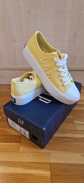 Кецове/обувки GAP