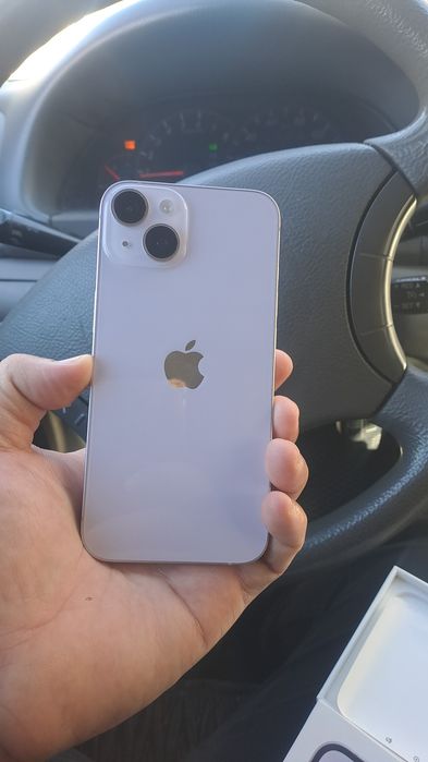 iPhone 13 iPhone 14