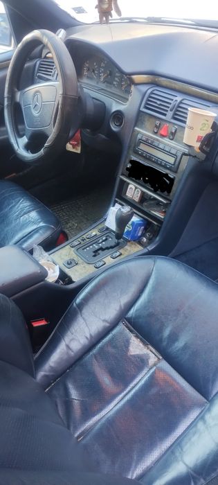 Мерцедес w210 E200 на части