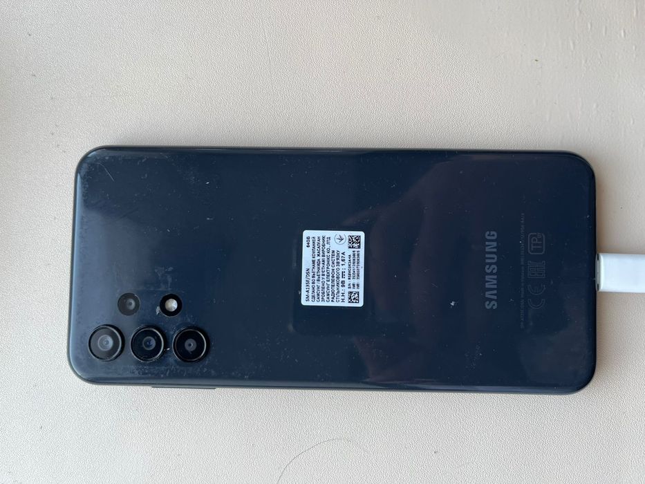 Телефон Samsung a13