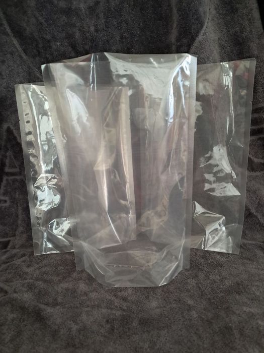 Upakovka uchun paket 18×25sm razmerda 5.000tacha bor narxi kelishiladi