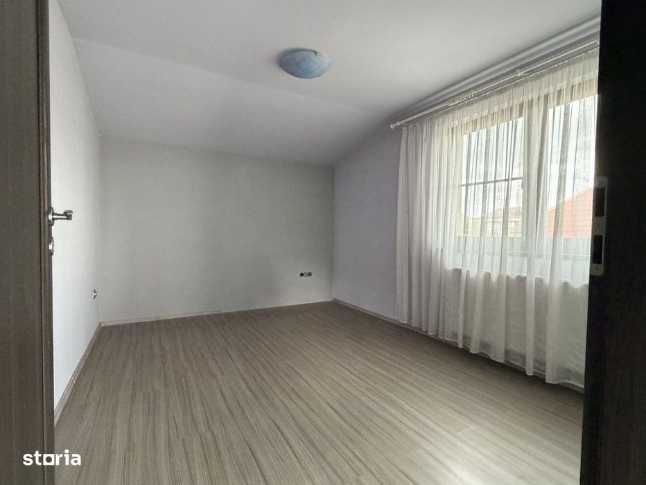 Apartament 3 camere in cartierul Intre Lacuri