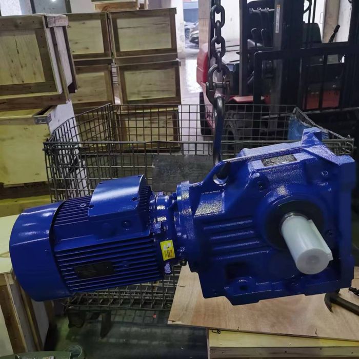 Мотор редуктор