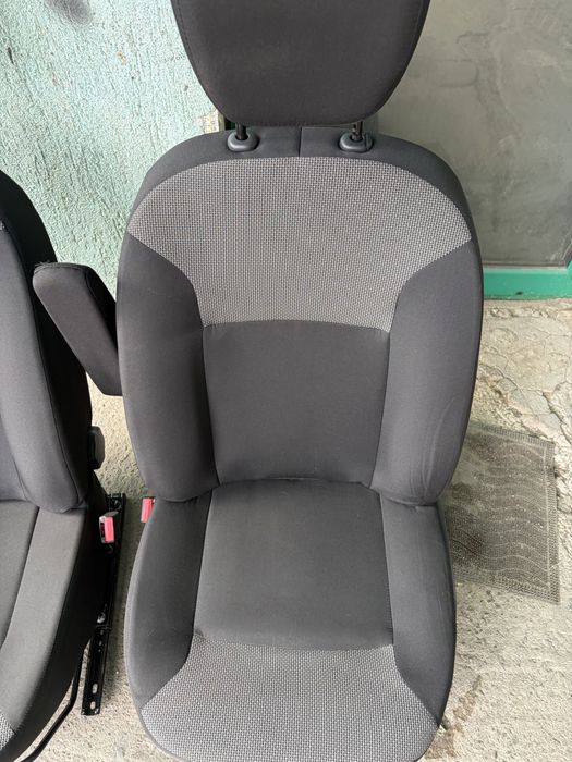 Dacia Dokker  Sedalki