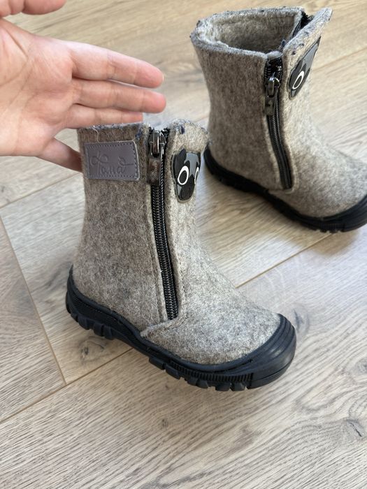Продам детские зимние сапоги