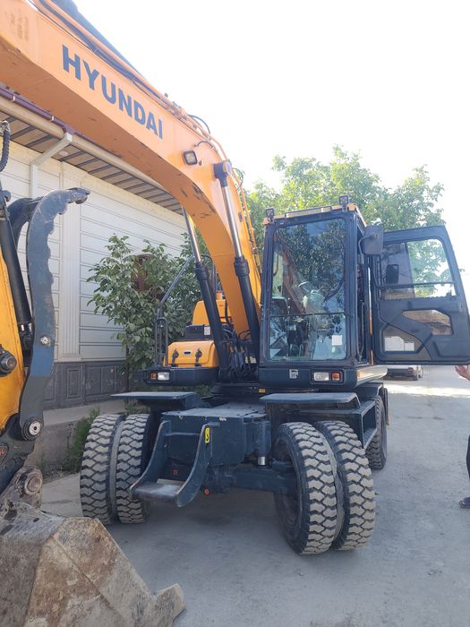 Hunday 145 sotiladi 2018 yil narhi 83000$ qolgan malumot telda