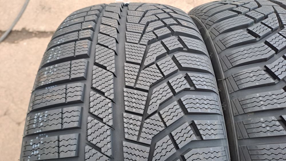 2бр. Нови 245/40/20 Ice BLAZER Alpine evo 1