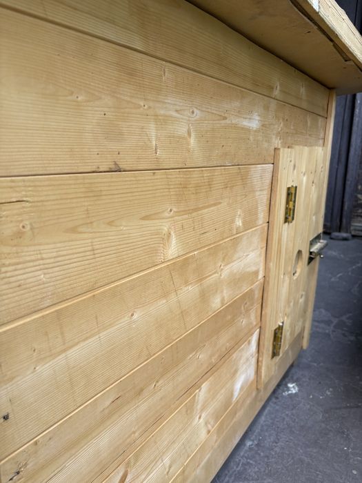 Продам будку для собак