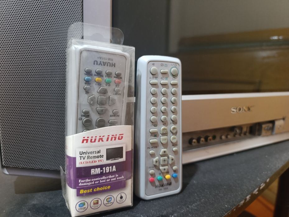 Sony rangli televizor sotiladi (eski model)