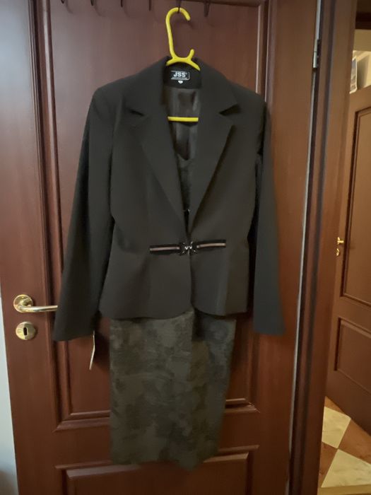 Costum office maro Just Sons Studio sacou si sarafan marime 40