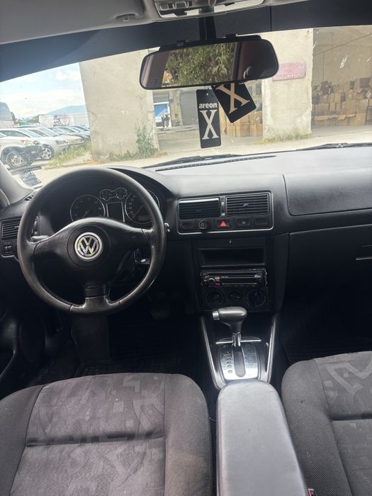 VW Golf 1.6.газ,автоматик