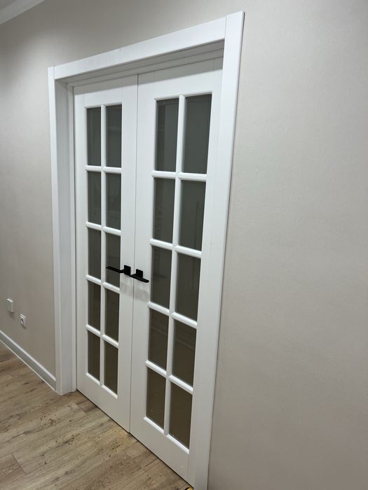 Установка межкомнатных дверей.