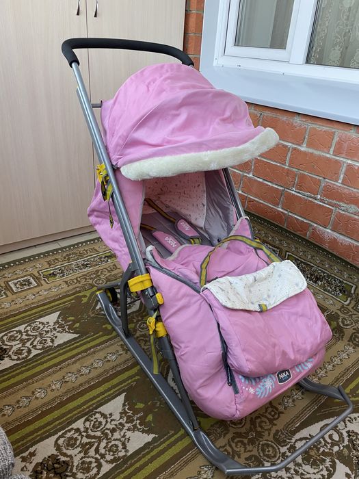 Продаются сани