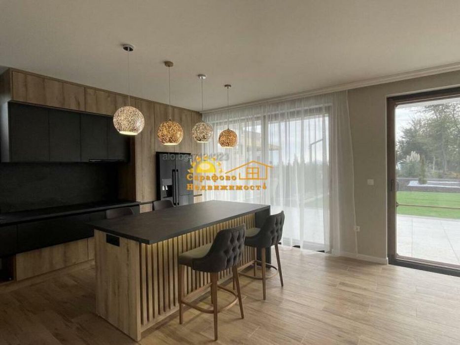 Дава се под наем Къща в Бургас, Сарафово - 230 кв.м за 2493.39 € - Снимка #2