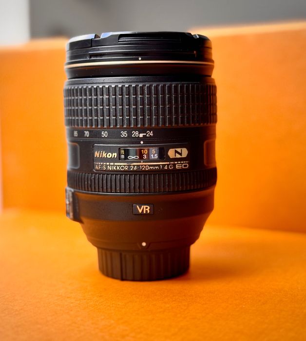 Aparat foto Nikon D750