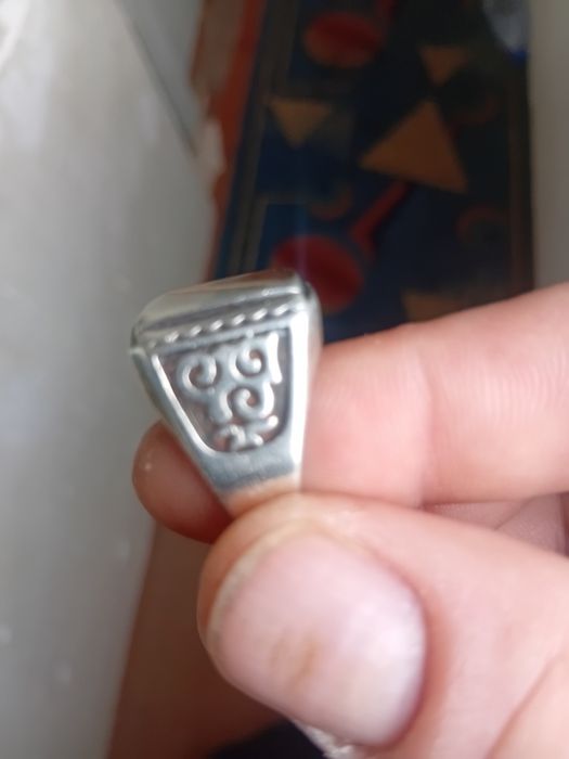 Печатка серребро с золотом.