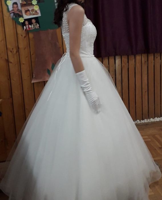 Vand rochie mireasa marimea 44 Casa Tania