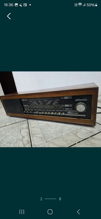 Vând tv,radio,aparat foto.