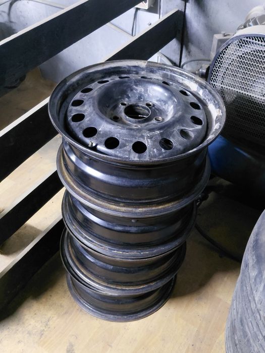 Продам диск на 16