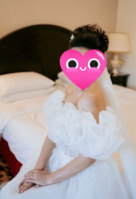 Vand rochie de mireasa
