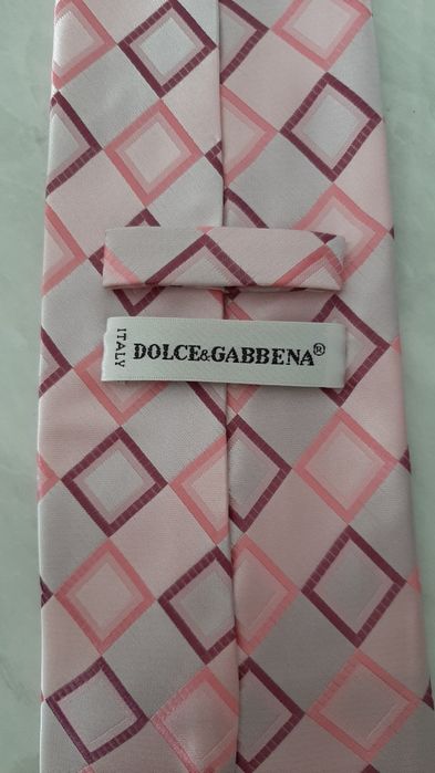 Cravată din mătase, nuanțe roz