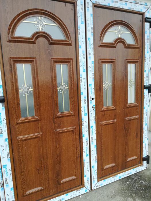 Usa termopan pvc maro / stejar auriu / nuc / mahon / cires