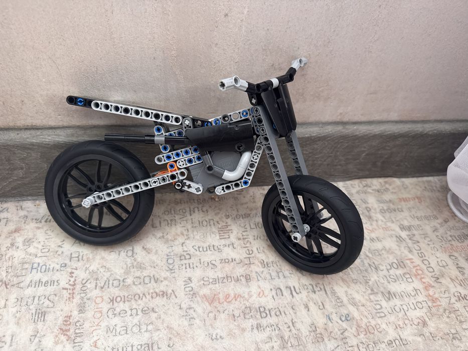 Лего эндуро, пит.