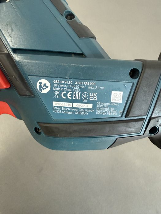 Акумулаторен саблен трион Bosch Professional GSA 18 V-LI C (Само тяло)