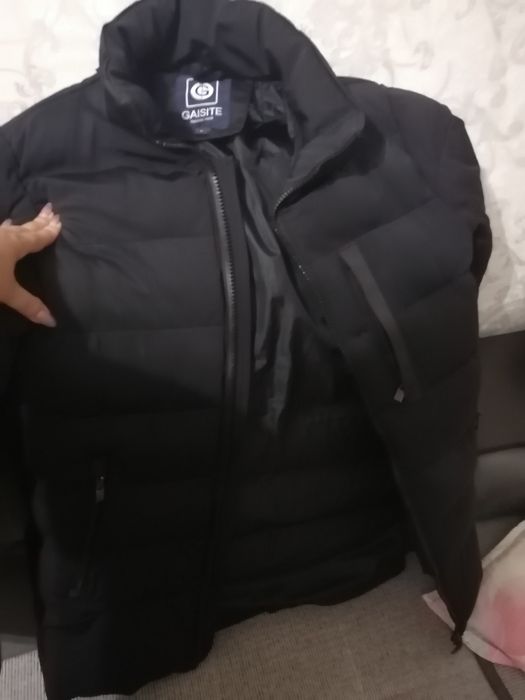 Продаю куртку 5 000
