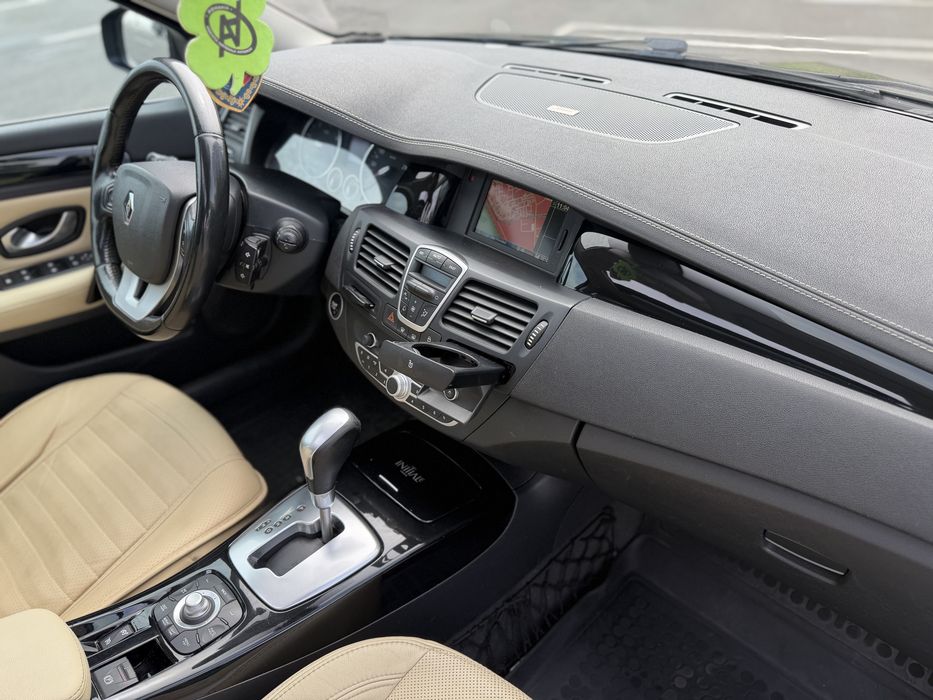Renault Laguna 3 initiale paris bose edition