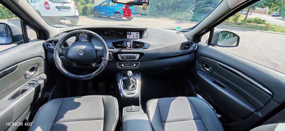 Renault scenic 3  1.5 DCI Bose trapă panoramică
