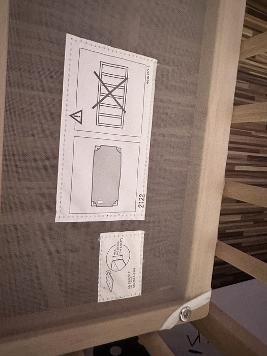 Patut din lemn, Ikea, cu saltea cu spuma, nou