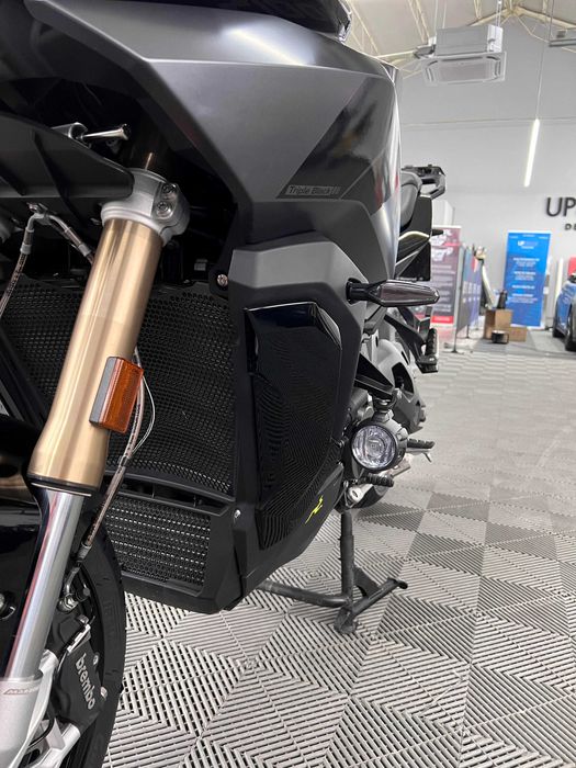 bmw s 1000 xr triple black an fabricatie 2022