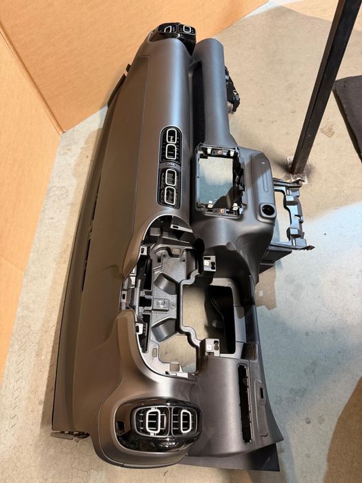 Plansa bord citroen c3 aircross