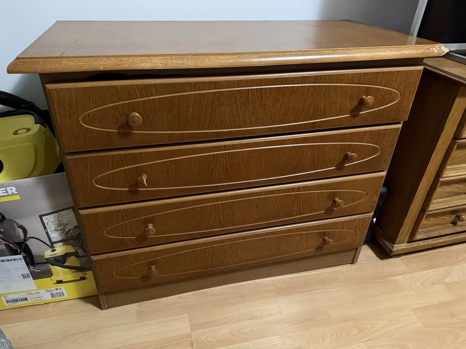 Vand set dormitor LEMN MASIV cu SALTEA Jysk