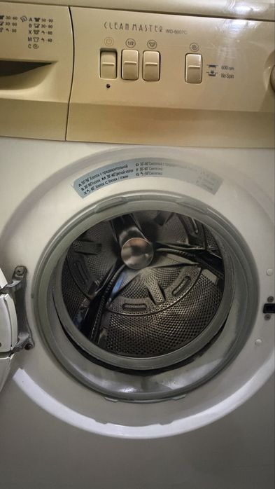 Продам стиральную машину LG