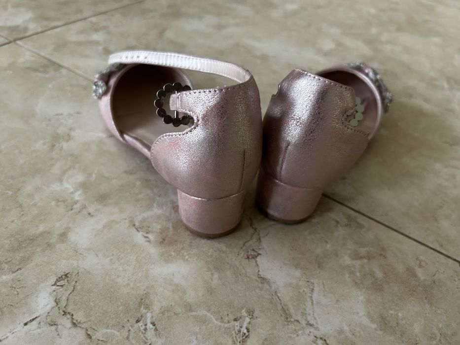 Туфли с каблучком