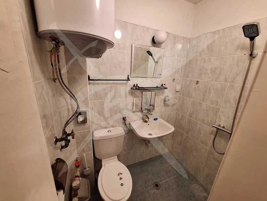 Дава се под наем Тристаен апартамент в Варна, Колхозен пазар - 76 кв.м за 475 € - Снимка #7