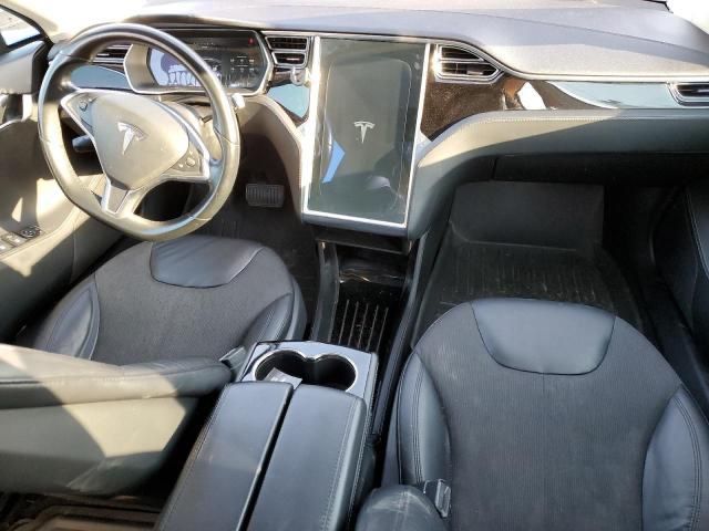Tesla s 2014 г.в.