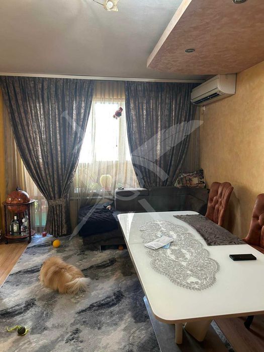 Продава се Многостаен апартамент в Бургас, Изгрев - 120 кв.м за 2750 €/кв.м - Снимка #1