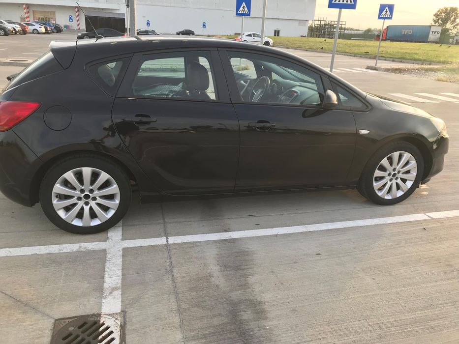 Opel Astra J, benzina + GPL