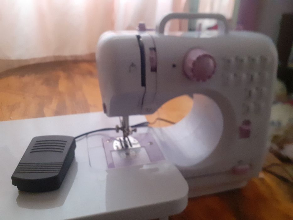 Tikuv mashinasi xolati yangi xali batareykada ishlid