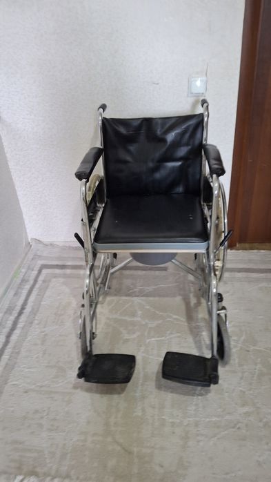Инвалидная коляска
