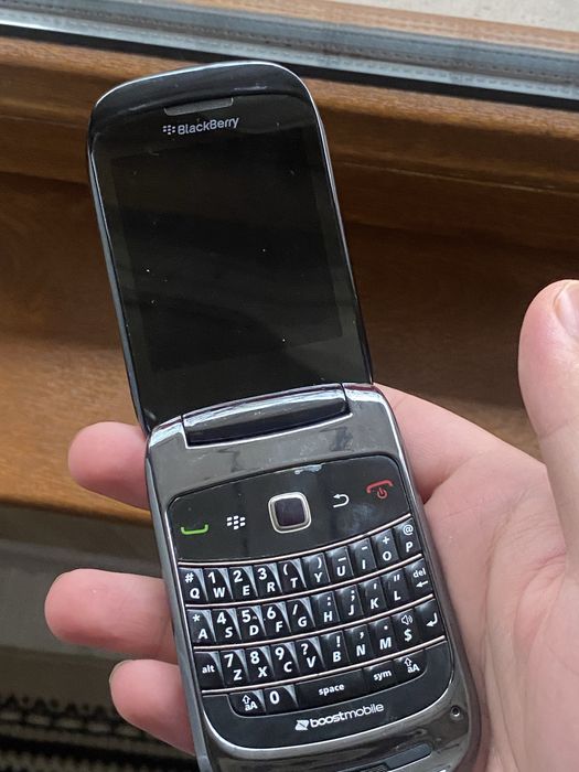 Blackberry 9670 (CDMA) Perfectum Boostmobile