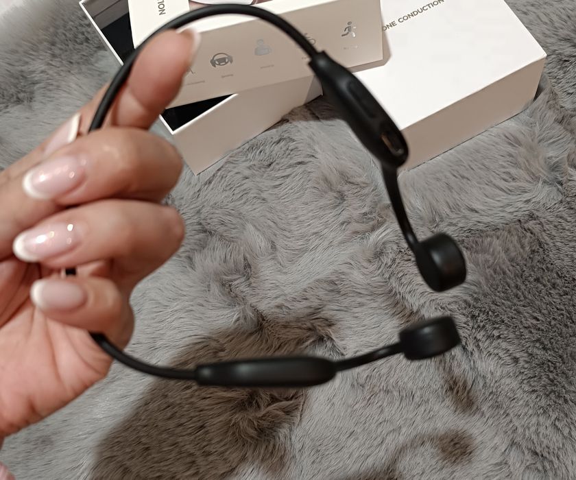 Безжични слушалки за спорт, шофиране, туризъм, работа и ходене