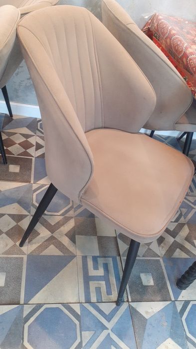 Продаются столы и стулья