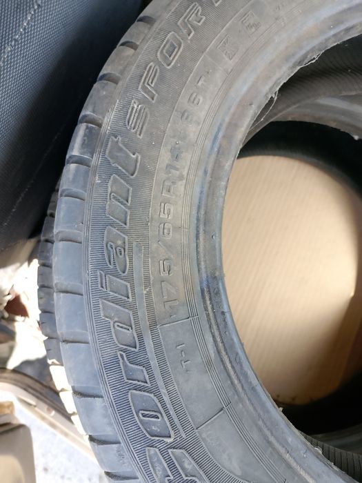 Продам БУ шины лето.