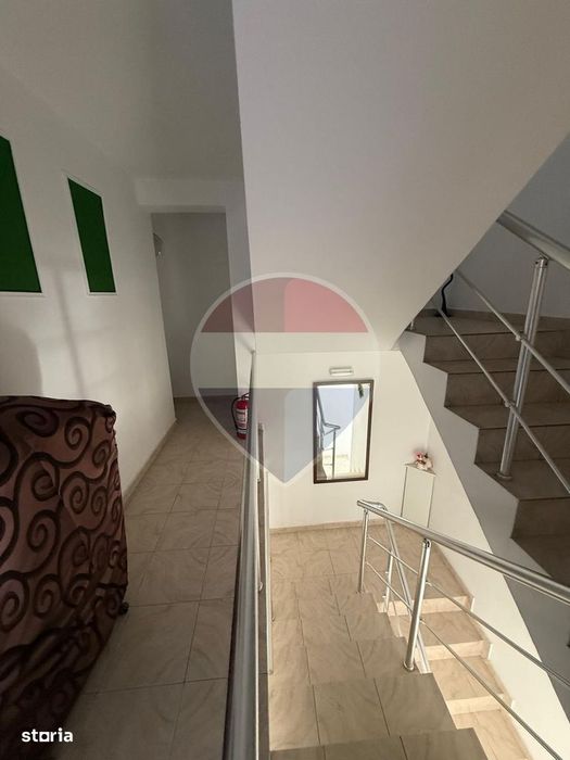 Pensiune cu 15 camere de vânzare în zona Nord